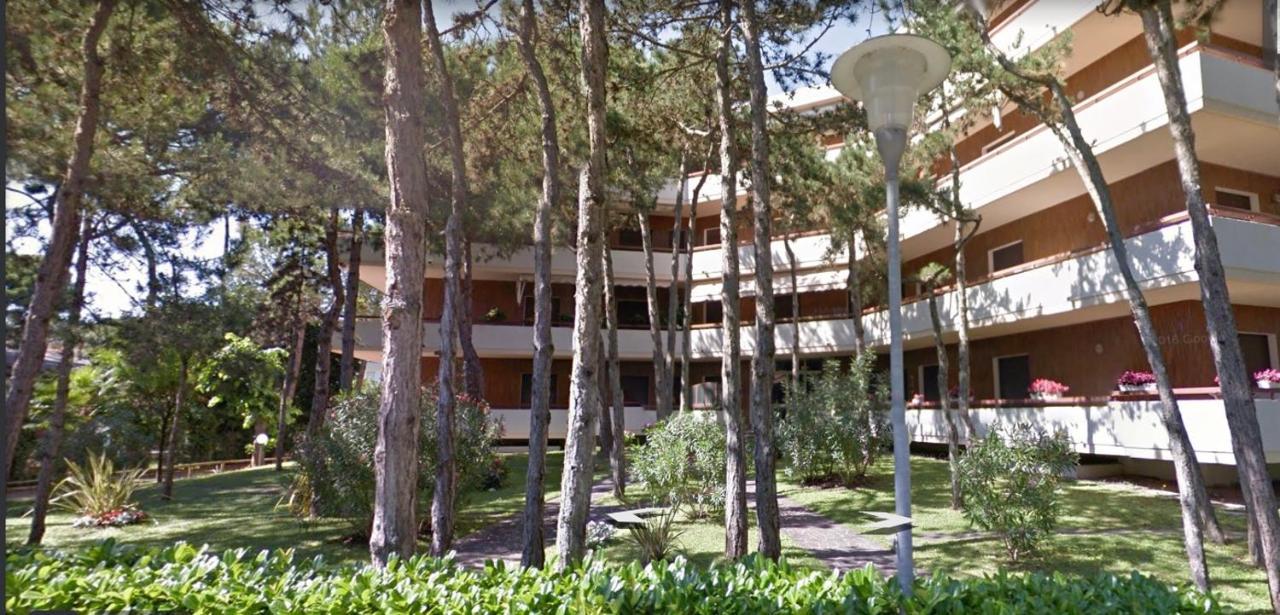 Ba -Gambero Apartment Lignano Sabbiadoro Exterior photo